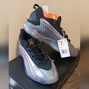 NWT Adidas Anthony Edwards Basketball Shoes Size 6.5Youth / 8 Women